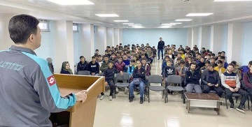 &Ouml;ĞRENCİLERE SPORDA KARİYER PLANLAMASI EĞİTİMİ