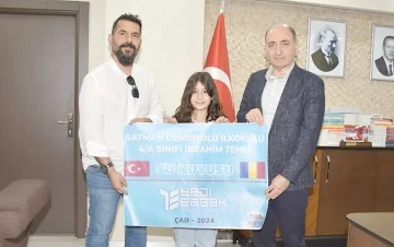 &Ouml;ĞRENCİLERİNDEN &Ouml;RNEK DAVRANIŞ!