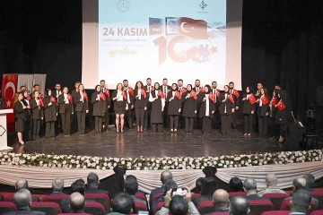 &Ouml;ĞRETMENLER G&Uuml;N&Uuml; COŞKUYLA KUTLANDI