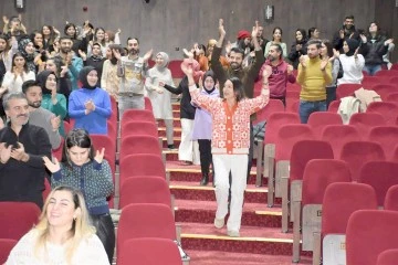 &Ouml;ĞRETMENLERE &lsquo;DRAMA&rsquo; KONFERANSI