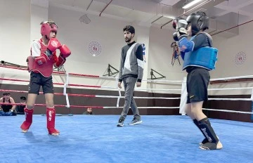 OKUL SPORLARI MUAY THAİ İL SE&Ccedil;MELERİ TAMAMLANDI