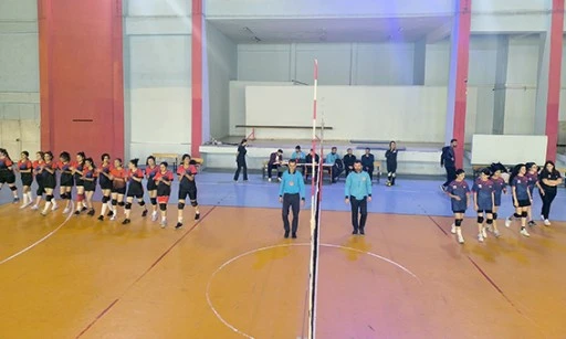 OKUL SPORLARI VOLEYBOL MA&Ccedil;LARIYLA BAŞLADI