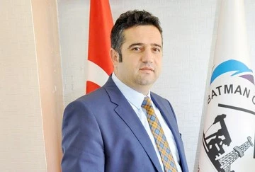 &Ouml;NL&Uuml; &ldquo;HAKKIN VE HAKİKATİN S&Ouml;ZC&Uuml;L&Uuml;Ğ&Uuml;N&Uuml; YAPAN GAZETECİLERİN G&Uuml;N&Uuml;N&Uuml; TEBRİK EDERİZ&rdquo;