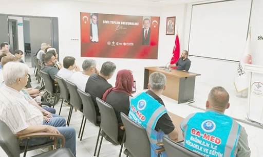 ORTOPEDİ VE TRAVMATOLOJİ EĞİTİMİ D&Uuml;ZENLENDİ