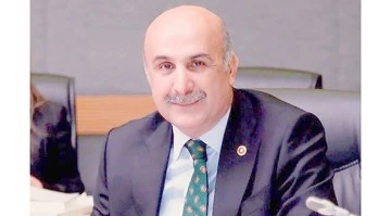 &Ouml;ZDEMİR&rsquo;DEN &Ccedil;ALIŞAN GAZETECİLER MESAJI