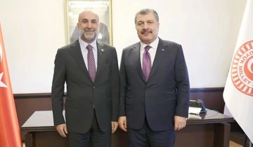 ÖZDEMİR, DOKTOR ATAMALARINI BAKAN KOCA İLE GÖRÜŞTÜ