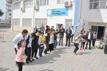 &Ouml;ZEL &Ccedil;OCUKLAR G&Ouml;N&Uuml;LLERİNCE EĞLENDİLER