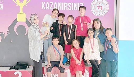 ÖZEL ÖĞRENCİLER İLE ŞAMPİYONLAR PARKEDE BULUŞTU