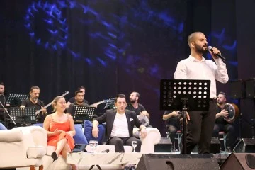 &Ouml;ZLEM BİTTİ, ARABESK GECESİ BAŞLADI