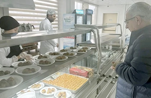 &Ouml;ZPERK, YURT YEMEKHANESİ VE KANTİNİNİ DENETLEDİ
