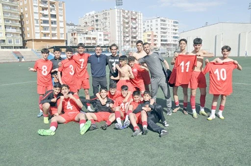 PETROLSPOR U14 NAMAĞLUP B&Ouml;LGE ŞAMPİYONU OLDU
