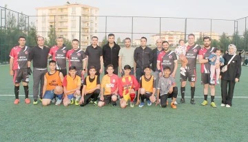 POLİSLER, &Ouml;ĞRENCİLERİN İSTEKLERİNE KAYITSIZ KALMADI