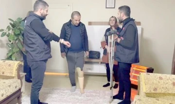 PROTEZ AYAKLA Y&Uuml;R&Uuml;MEYE BAŞLADI