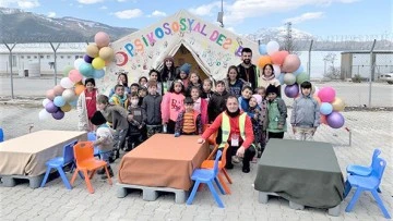 REHBER &Ouml;ĞRETMENLER PSİKOSOSYAL HİZMETİ VERİYOR