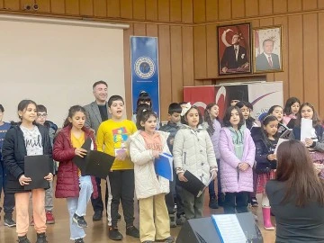 REKT&Ouml;R DEMİR, &Ccedil;OCUK KOROSU PROVALARINA KATILDI