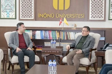 REKT&Ouml;R DEMİR&rsquo;DEN REKT&Ouml;R KIZILAY&rsquo;A GE&Ccedil;MİŞ OLSUN ZİYARETİ