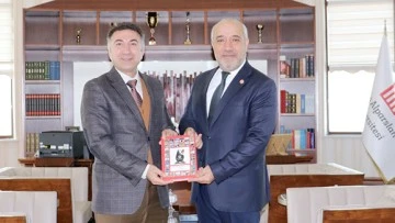 REKT&Ouml;R DEMİR&rsquo;DEN REKT&Ouml;R POLAT&rsquo;A ZİYARET