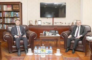 REKT&Ouml;R DEMİR&rsquo;DEN REKT&Ouml;R &Uuml;N&Uuml;VAR&rsquo;A ZİYARET