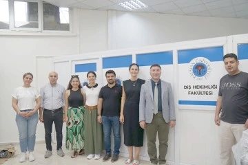 REKT&Ouml;R DEMİR, DİŞ HEKİMLİĞİ FAK&Uuml;LTESİ AKADEMİSYENLERİ İLE G&Ouml;R&Uuml;ŞT&Uuml;