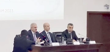 REKT&Ouml;R DEMİR, İŞ BİRLİĞİ İMZA T&Ouml;RENİNE KATILDI