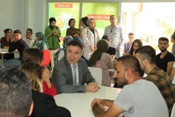 REKT&Ouml;R DEMİR, &Ouml;ĞRENCİLERİ DİNLEDİ