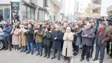 “ROJAVA’YA YÖNELİK SALDIRILARA SON VERİN”