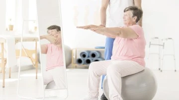 &ldquo;SAĞLIKLI BİR YAŞLANMA İ&Ccedil;İN HAREKET ET&rdquo;