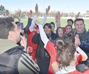 ŞAMPİYONLUĞA ADIM ADIM