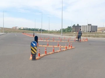 SANAL KAVŞAKLARLA TRAFİK G&Uuml;VENLİĞİ SAĞLANIYOR