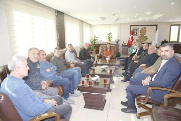 SANAYİ ESNAFINDAN EŞ BAŞKAN&rsquo;A ZİYARET