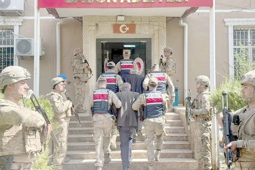 SASON’DA KAÇAK SİLAH OPERASYONU