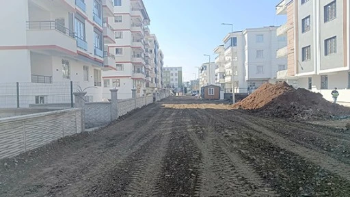 SON 1 HAFTADA 850 TON ASFALT YAMA GER&Ccedil;EKLEŞTİRİLDİ