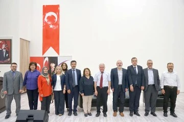 &lsquo;S&Uuml;RD&Uuml;R&Uuml;LEBİLİR ENERJİ VE PARADİGMALAR&rsquo; PANELİ D&Uuml;ZENLENDİ