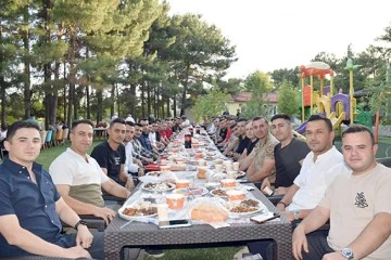 TAYİNİ &Ccedil;IKAN PERSONELLERE VEDA YEMEĞİ