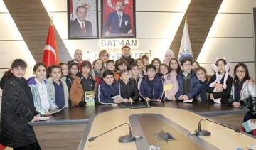 TED KOLEJİ &Ouml;ĞRENCİLERİ BATMAN &Uuml;NİVERSİTESİNİ ZİYARET ETTİ