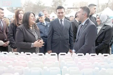 TEK SES TEK Y&Uuml;REK KAMPANYASINA &Uuml;NİVERSİTEDEN DESTEK