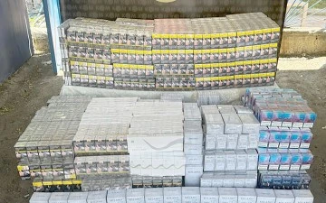 TRAKT&Ouml;RDE 10 BİN PAKET KA&Ccedil;AK SİGARA ELE GE&Ccedil;İRİLDİ