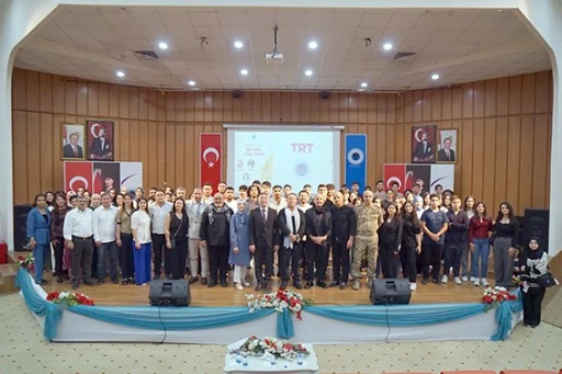 TRT SANAT&Ccedil;ILARINDAN &lsquo;T&Uuml;RK&Uuml;LER &Ouml;YK&Uuml;LER&rsquo; KONSERİ