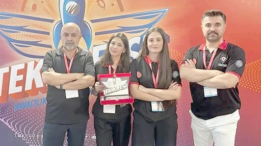 TÜRK TELEKOM ANADOLU LİSESİ TEKNOFEST’TE 4 ÖDÜLLE DÖNDÜ