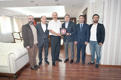 T&Uuml;RKİYE JUDO FEDERASYONU BAŞKANI'NDAN VALİ CANALP&rsquo;E ZİYARET