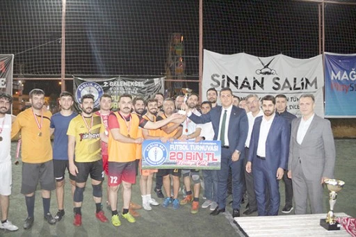 TURNUVADA ŞAMPİYON &lsquo;KOZLUK FC&rsquo; OLDU