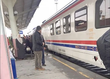 ULAŞIMDA TRENE GERİ DÖNÜŞ