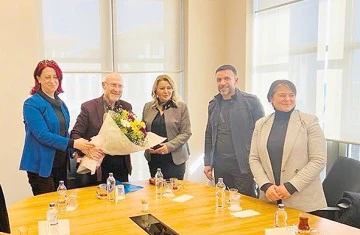 USTA &Ouml;ĞRETİCİLER, CUMHURBAŞKANI DANIŞMANIYLA G&Ouml;R&Uuml;ŞT&Uuml;