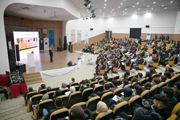 UZMAN İŞ İNSANLARI TECR&Uuml;BELERİNİ PAYLAŞTILAR