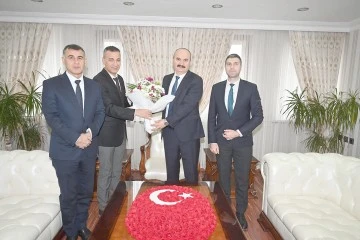 VALİ CANALP&rsquo;A G&Uuml;MR&Uuml;K G&Uuml;N&Uuml; ZİYARETİ