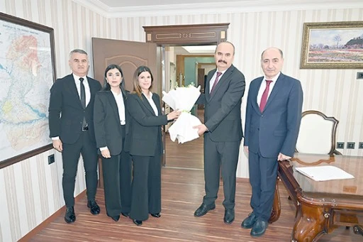 VALİ CANALP&rsquo;A &Ouml;ĞRETMENLER G&Uuml;N&Uuml; ZİYARETİ