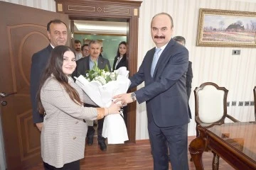 VALİ CANALP&rsquo;A TURİZM HAFTASI ZİYARETİ