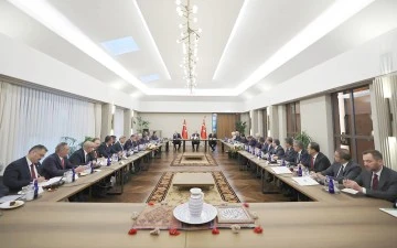 VALİ CANALP, B&Ouml;LGE VALİLERİ TOPLANTISINA KATILDI