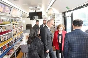 VALİ CANALP, &Ccedil;OCUK KİTAPLARI HAFTASI ETKİNLİĞİNE KATILDI