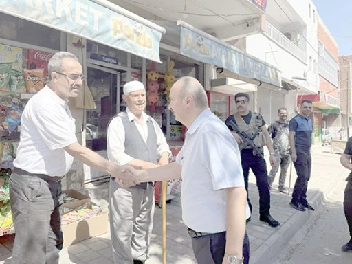 VALİ CANALP, ESNAF VE VATANDAŞLARLA BİR ARAYA GELDİ